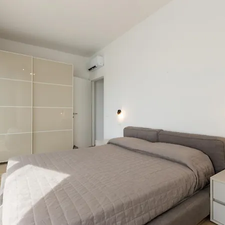 Elegance Apartamento *